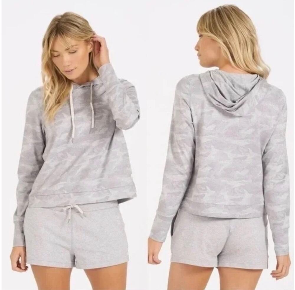 Vuori Women’s Halo Essential Hoodie Sweatshirt Pale Heather Camo Gray Small
